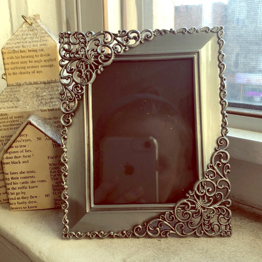 Ornate 3” x 4” Silver Frame